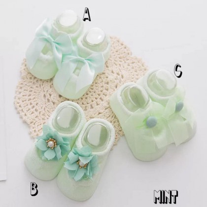 BABY SOCKS 2